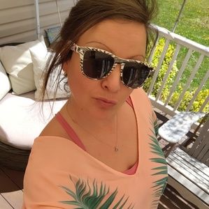 Meet your Posher, Megan j